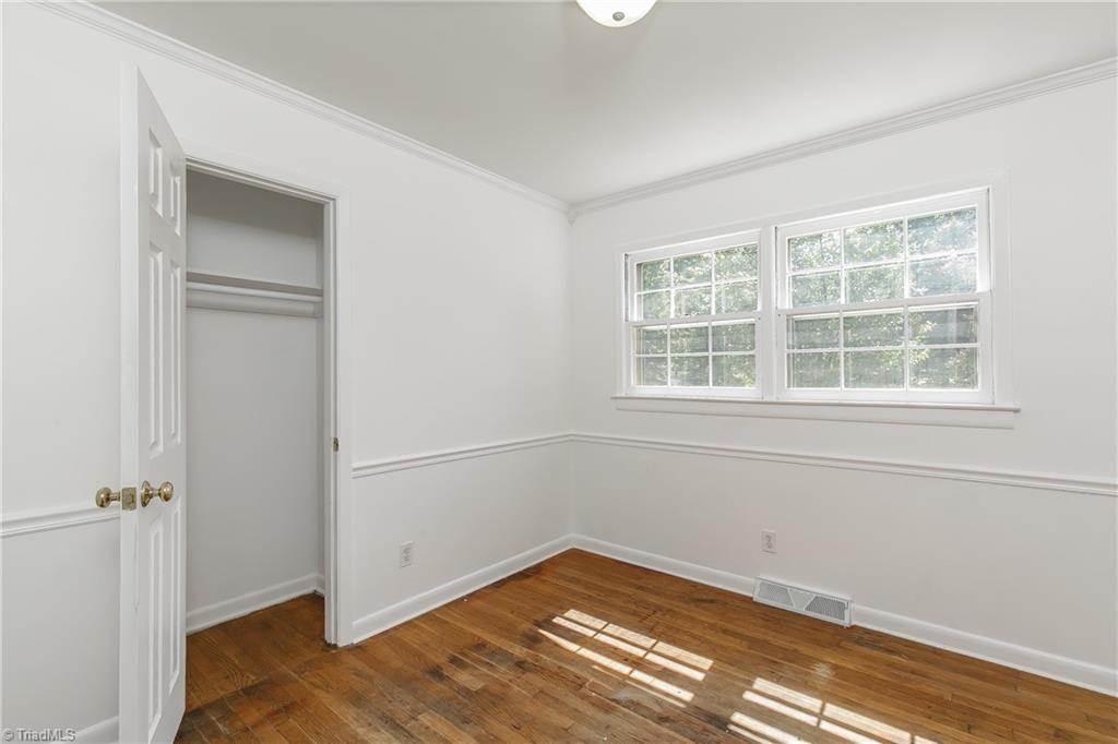 910 Sycamore Road Graham, NC 27253 - Photo 11 of 22 Gallery Image 11