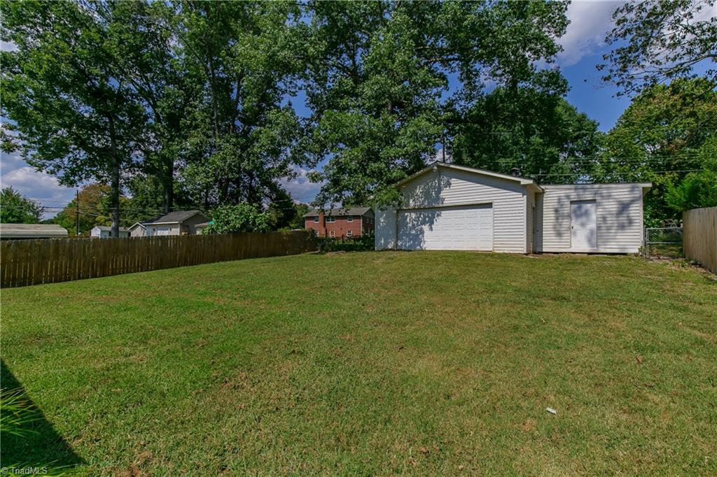 910 Sycamore Road Graham, NC 27253 - Photo 18 of 22 Gallery Image 18