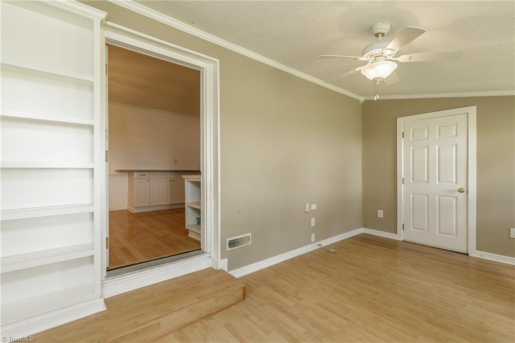 910 Sycamore Road Graham, NC 27253 - Photo 9 of 22 Gallery Image 9
