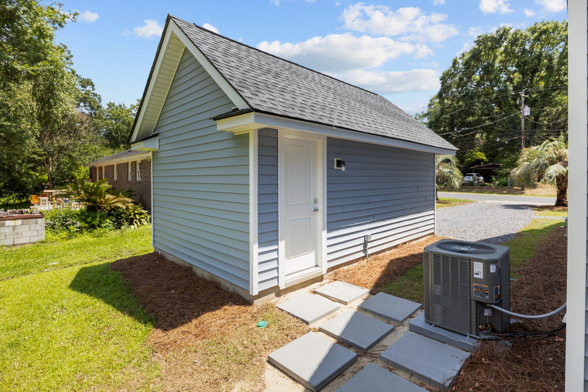 125 Ridge Road Summerville, SC 29485 - Photo 32 of 35 38-web-or-mls-470A8332