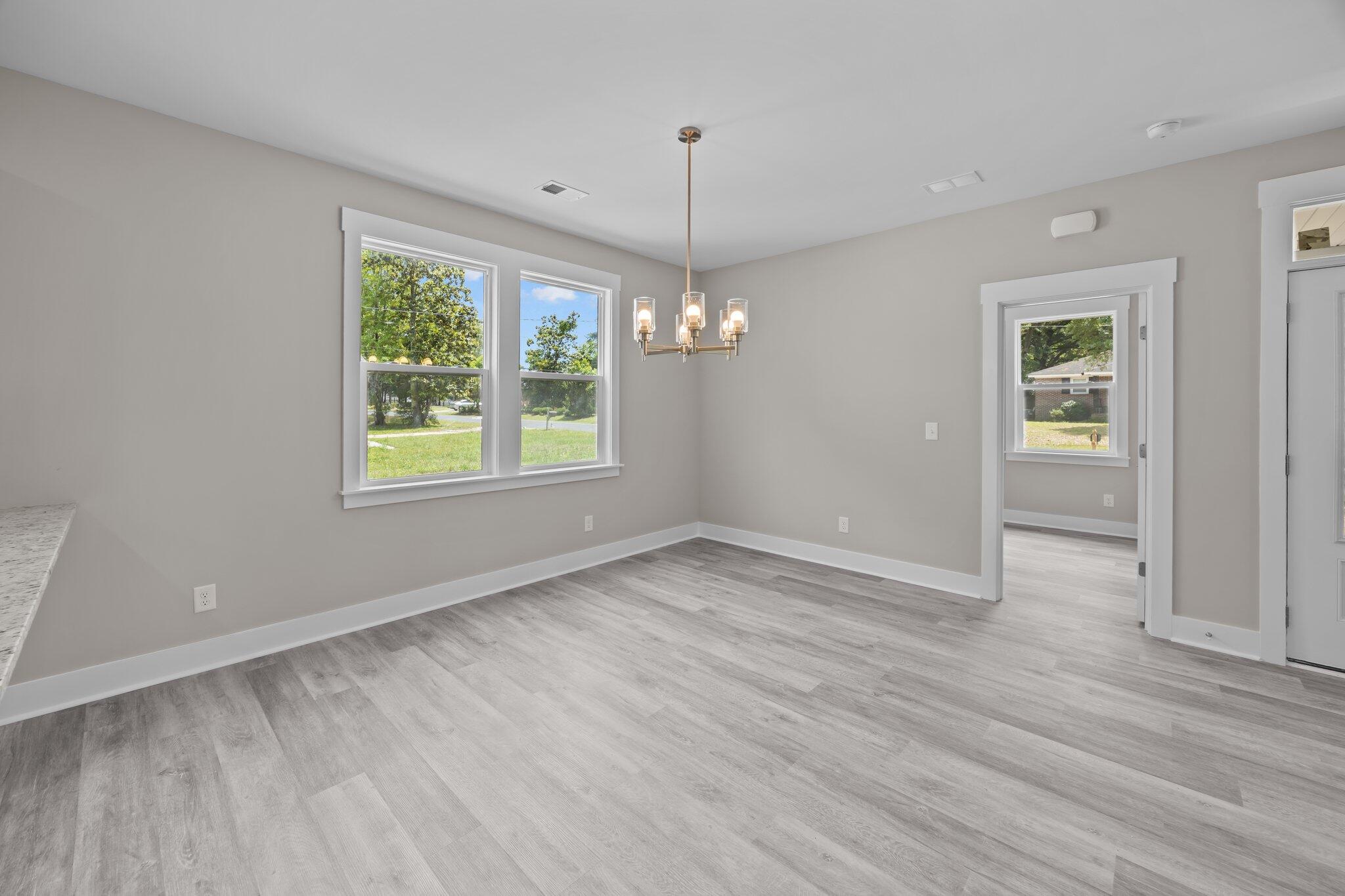 125 Ridge Road Summerville, SC 29485 - Photo 5 of 35 7-web-or-mls-470A8243