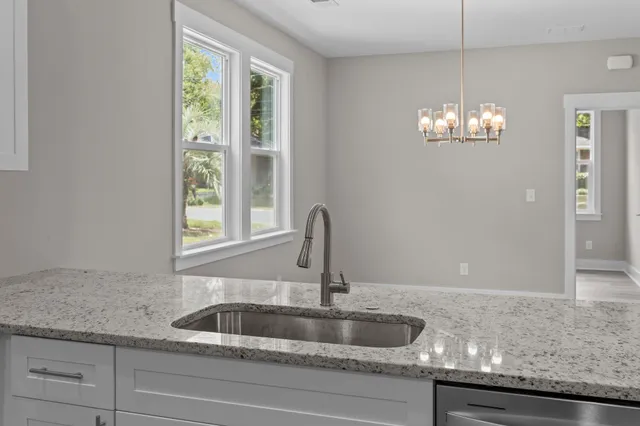 $2,800 | 125 Ridge Road, Summerville, SC 29485