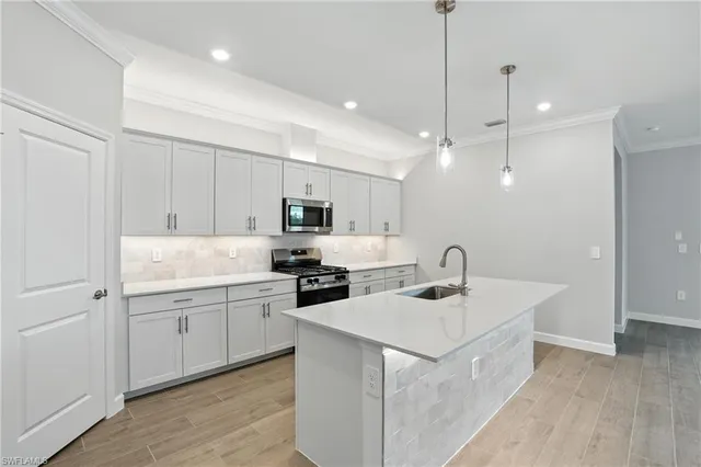 $639,000 | 19105 Hinkley Drive, Estero, FL 33928