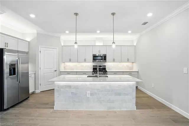 $639,000 | 19105 Hinkley Drive, Estero, FL 33928