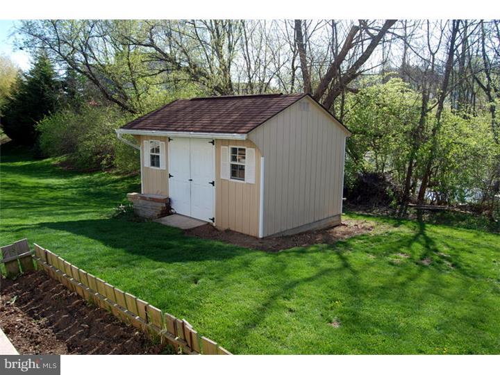 721 Maria Avenue Sinking Spring, PA 19608 - Photo 22 of 24 Gallery Image 22