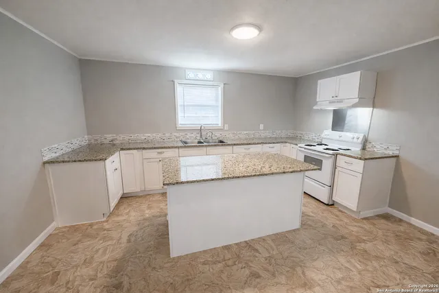 $1,675 | 7318 Palm Park Boulevard, San Antonio, TX 78223