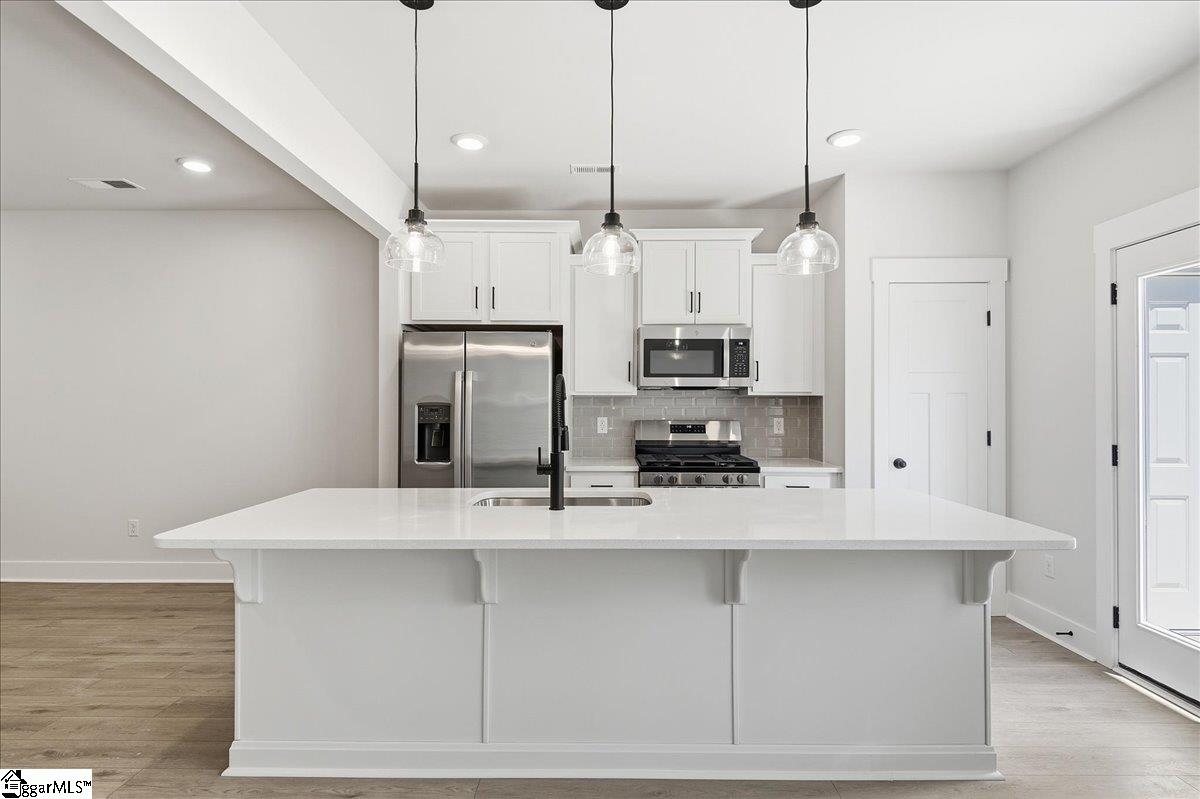 24 Shoemaker Road Greenville, SC 29617 - Photo 4 of 26