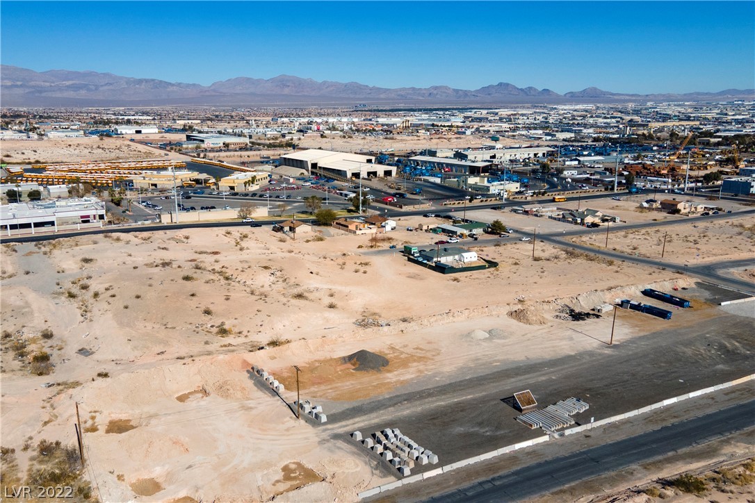 Piper Avenue North Las Vegas, NV 89030 - Photo 13 of 15