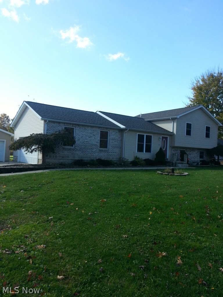 6643 East Calla Road New Middletown, OH 44442 - Photo 2 of 8 Gallery Image 2