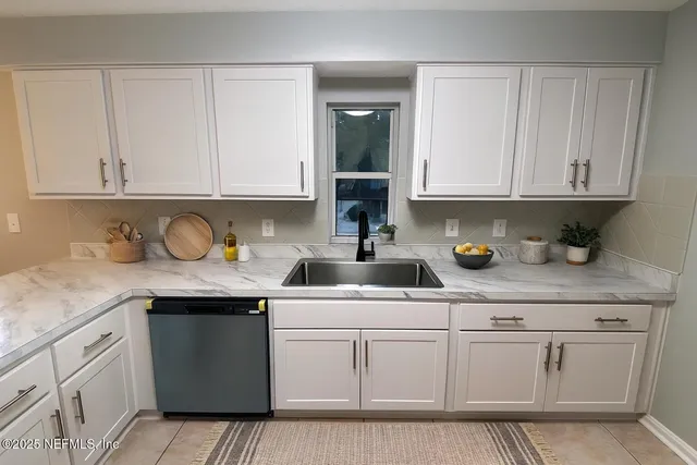 $377,500 | 1231 Brookwood Forest Boulevard, Jacksonville, FL 32225