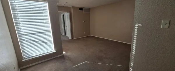 $730 | 9811 Walnut Street, Unit 301, Dallas, TX 75243