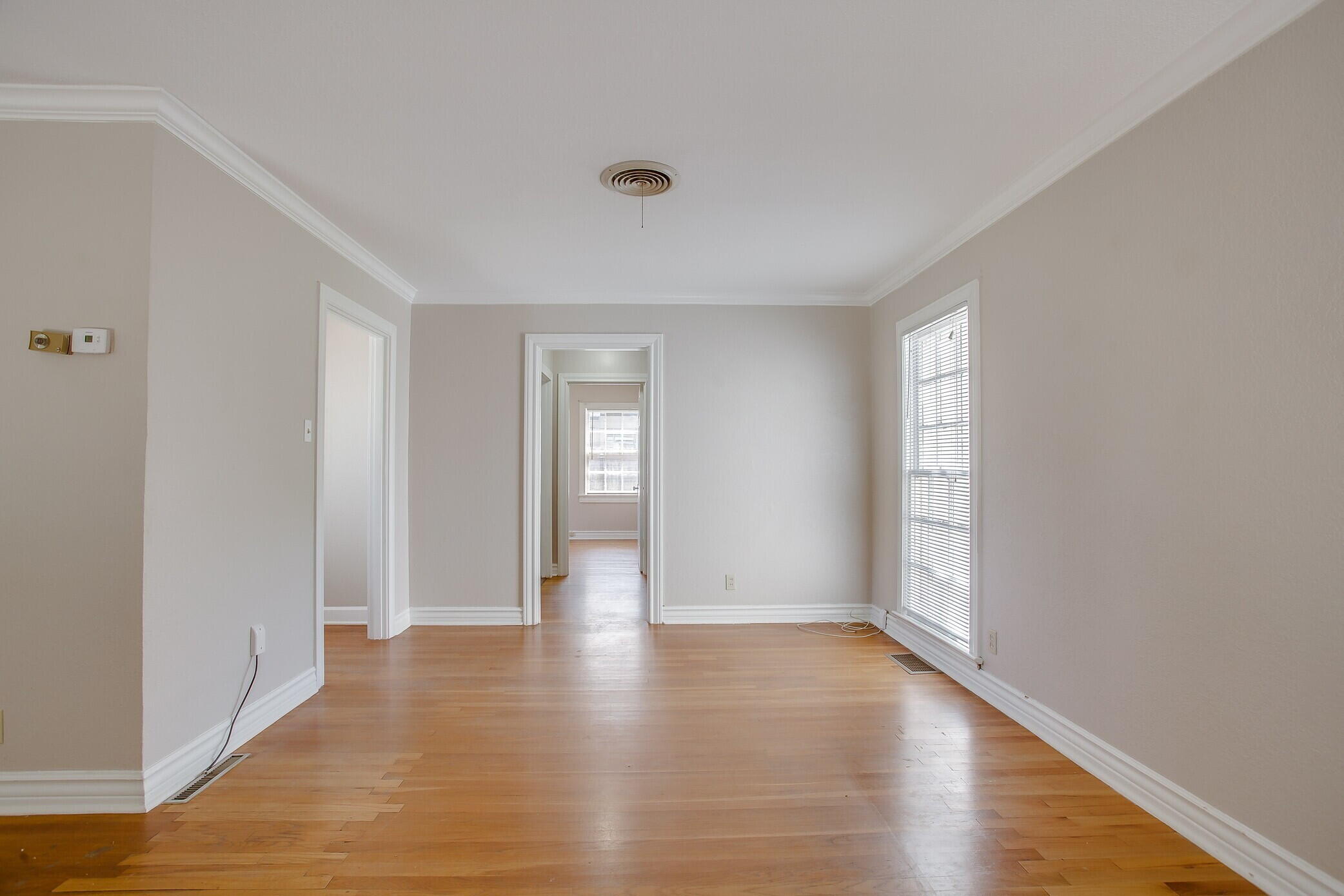 2403 32nd Street Lubbock, TX 79411 - Photo 5 of 15 l-5