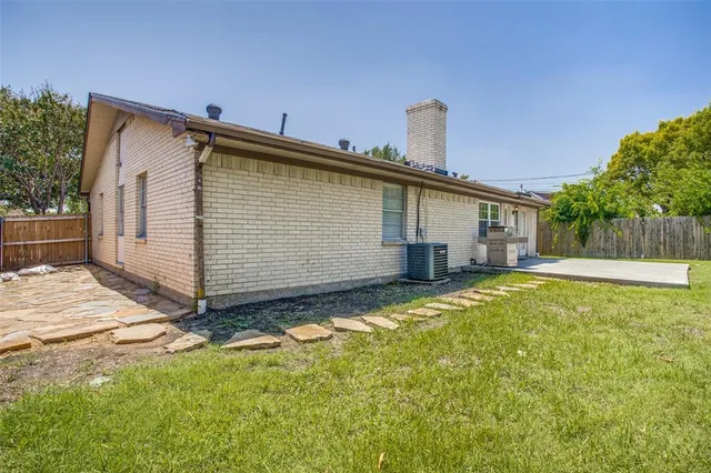 $2,650 | 702 Melrose Drive, Richardson, TX 75080