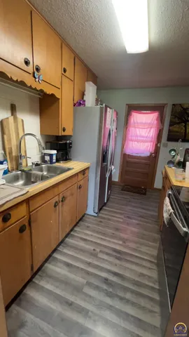 $265,000 | 2806 Main Street, Vassar, KS 66543