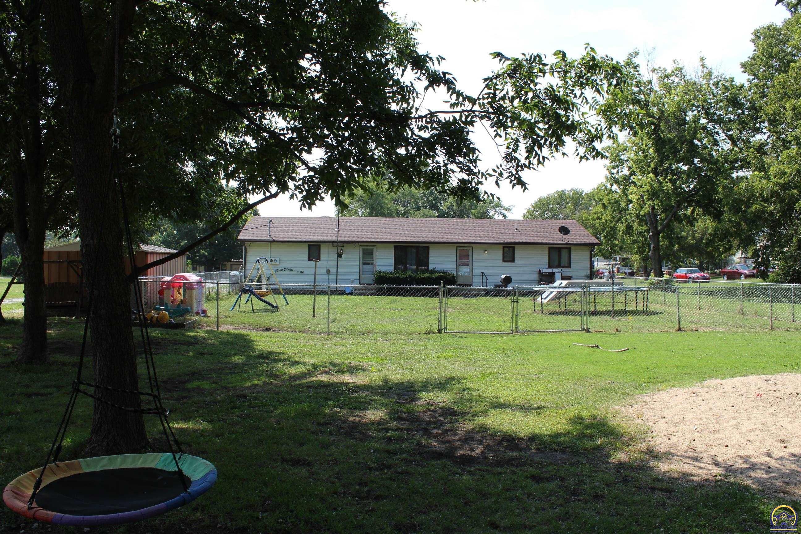 2806 Main Street Vassar, KS 66543 - Photo 7 of 30