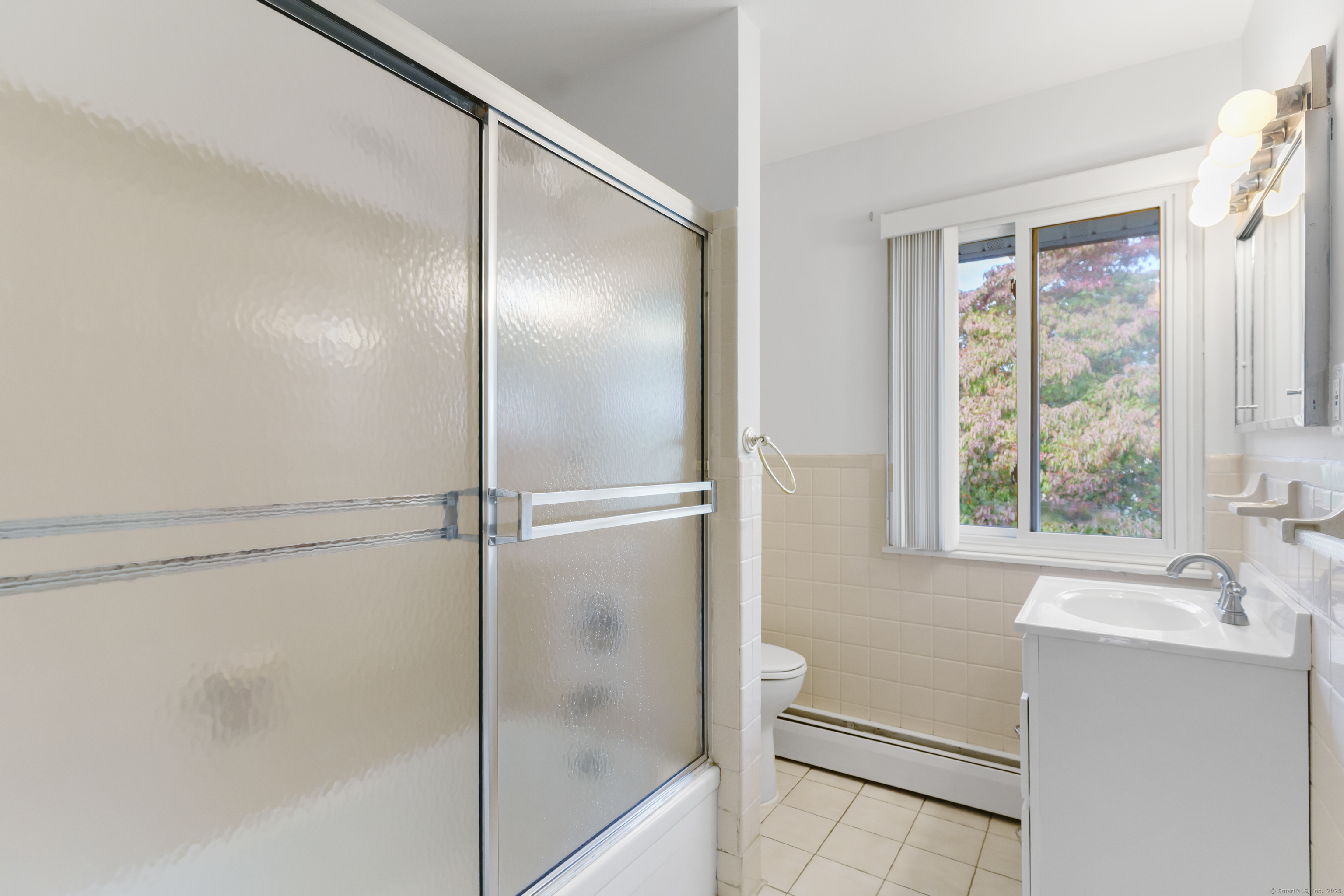 248 Centerbrook Road Hamden, CT 06518 - Photo 17 of 30