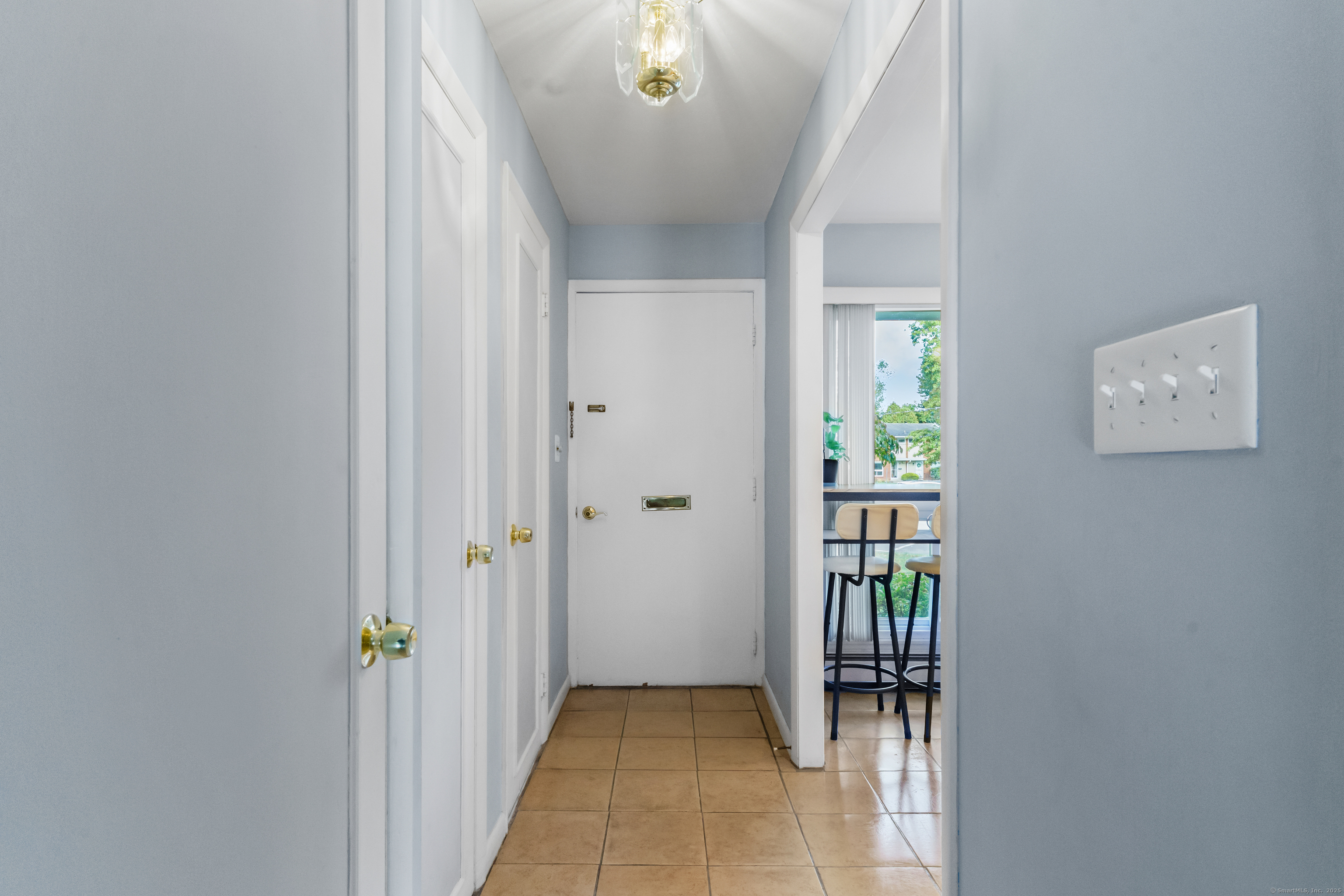 248 Centerbrook Road Hamden, CT 06518 - Photo 5 of 30