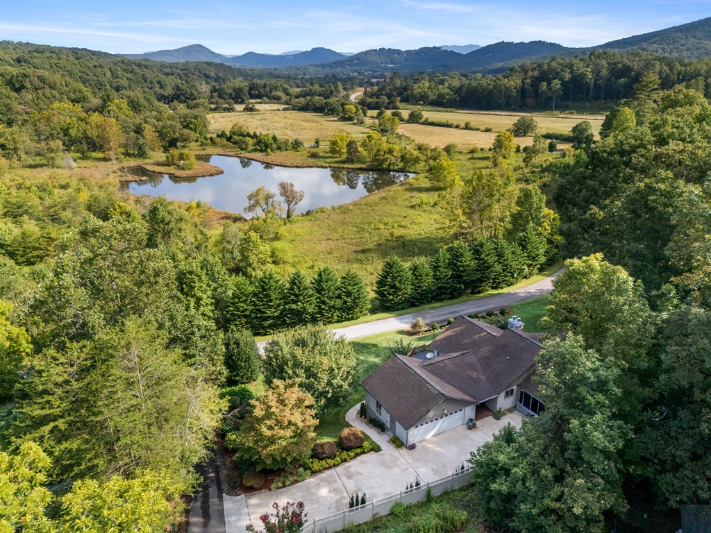 1396 Deerfield Road Young Harris, GA 30582 - Photo 3 of 60