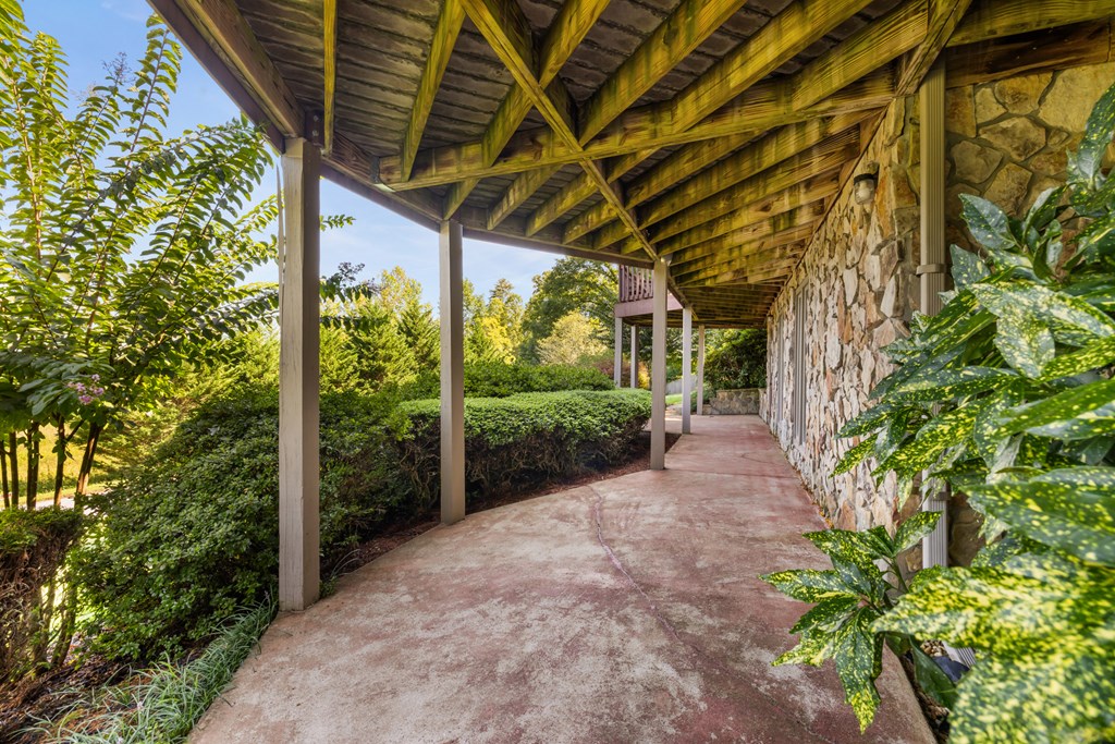 1396 Deerfield Road Young Harris, GA 30582 - Photo 47 of 60