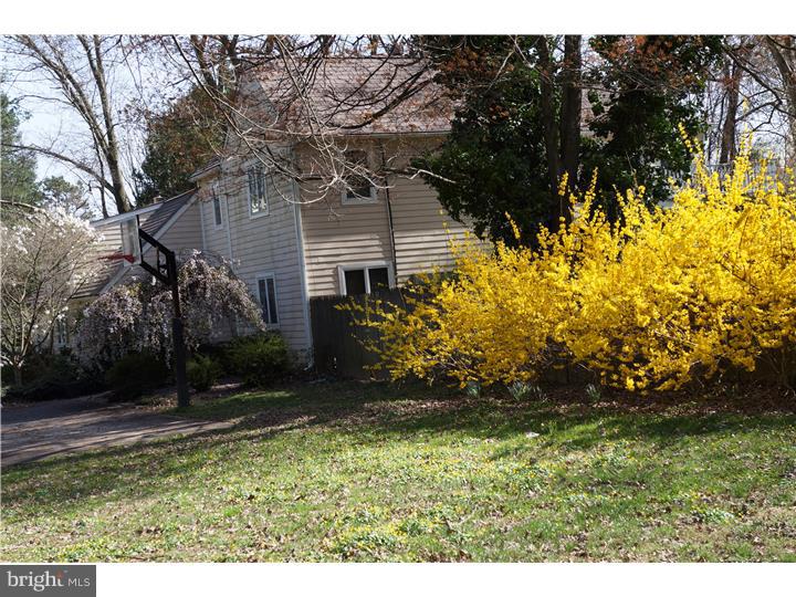 1074 Eagle Road Huntingdon Valley, PA 19006 - Photo 3 of 25 Exterior Side