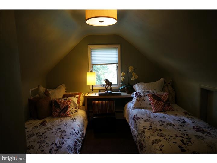 1074 Eagle Road Huntingdon Valley, PA 19006 - Photo 22 of 25 Bedroom