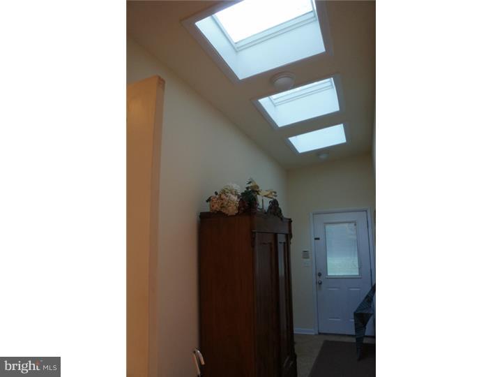 1074 Eagle Road Huntingdon Valley, PA 19006 - Photo 10 of 25 Hallway