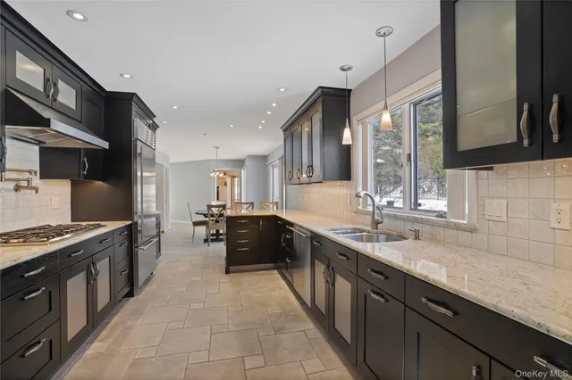 $1,499,000 | 130 Bramblebrook Road, Ardsley, NY 10502