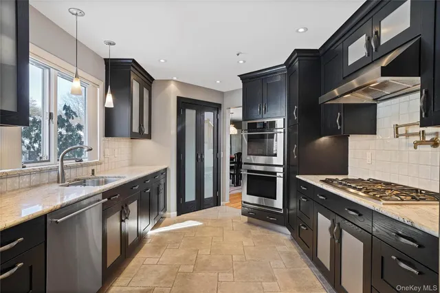 $1,499,000 | 130 Bramblebrook Road, Ardsley, NY 10502