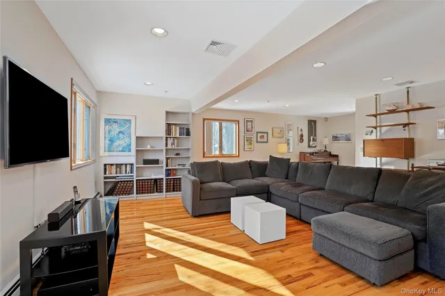 $1,499,000 | 130 Bramblebrook Road, Ardsley, NY 10502