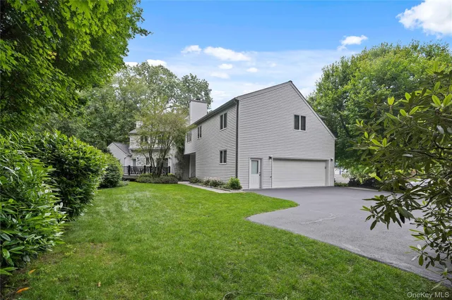 $1,499,000 | 130 Bramblebrook Road, Ardsley, NY 10502