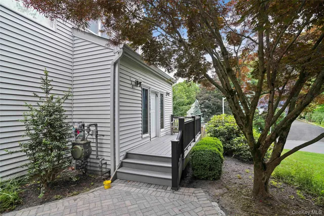 $1,499,000 | 130 Bramblebrook Road, Ardsley, NY 10502