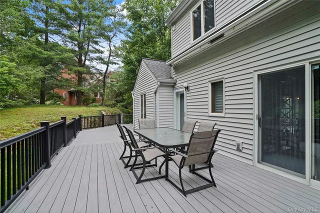 $1,499,000 | 130 Bramblebrook Road, Ardsley, NY 10502