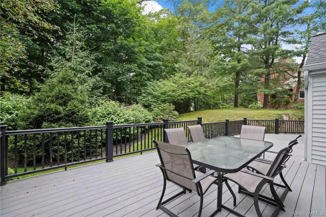 $1,499,000 | 130 Bramblebrook Road, Ardsley, NY 10502