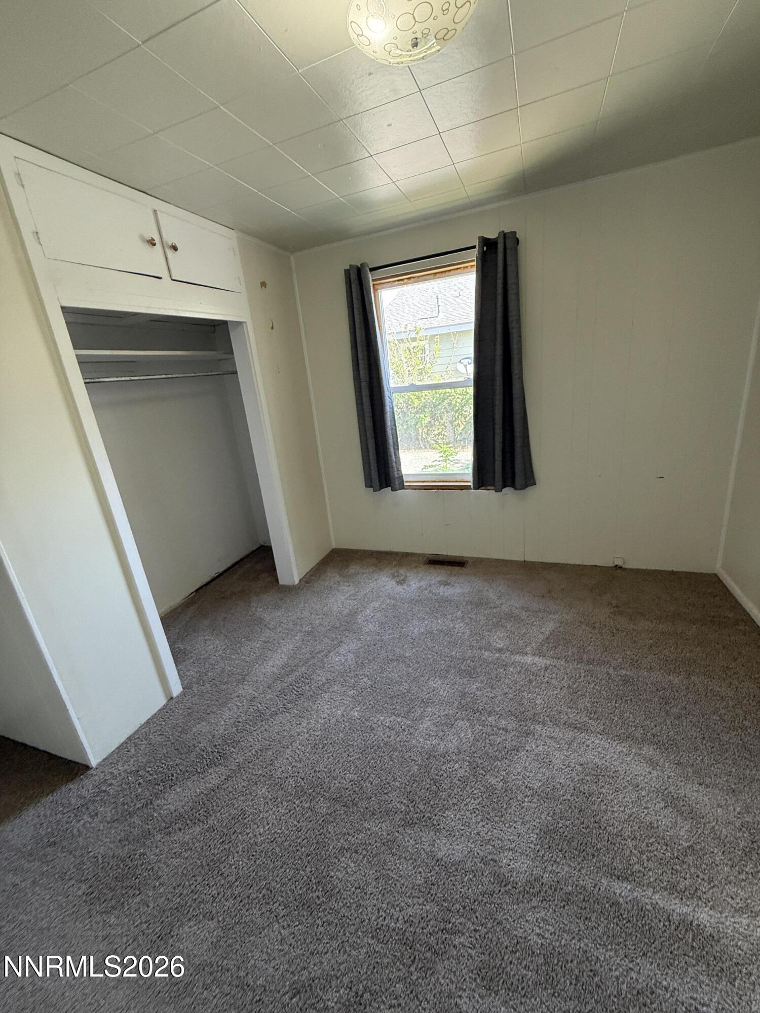 513 South Main Street Yerington, NV 89447 - Photo 6 of 32 Bedroom 1