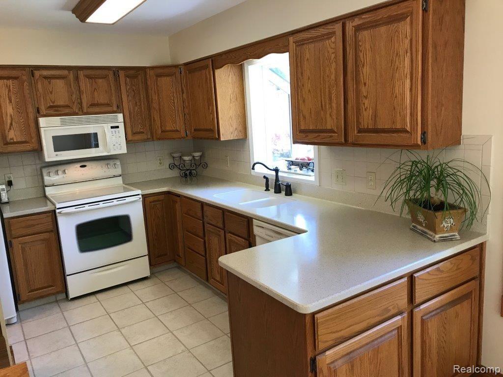 230 East Millington Road Fostoria, MI 48435 - Photo 19 of 42 96588670-8FDC-4984-A354-4191C92EF4AF.JPG