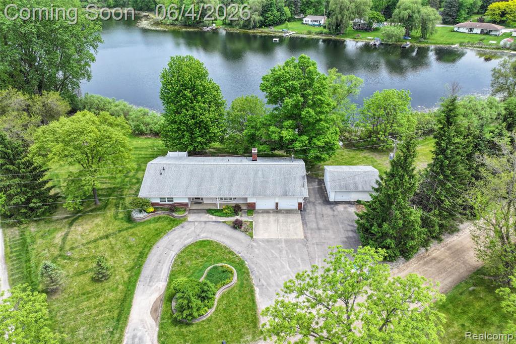 422 East Road Holly, MI 48442 - Photo 5 of 51