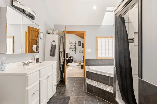 $375,000 | 1073 Causeway Drive, Friedens, PA 15541