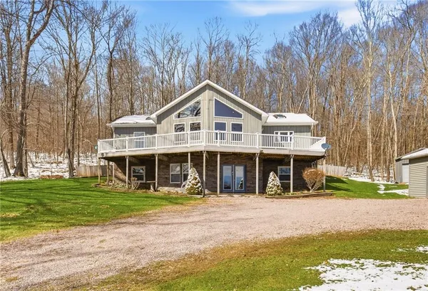 $375,000 | 1073 Causeway Drive, Friedens, PA 15541