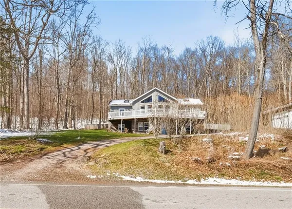 $375,000 | 1073 Causeway Drive, Friedens, PA 15541