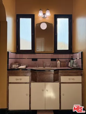 $6,750 | 923 Alma Street, Glendale, CA 91202