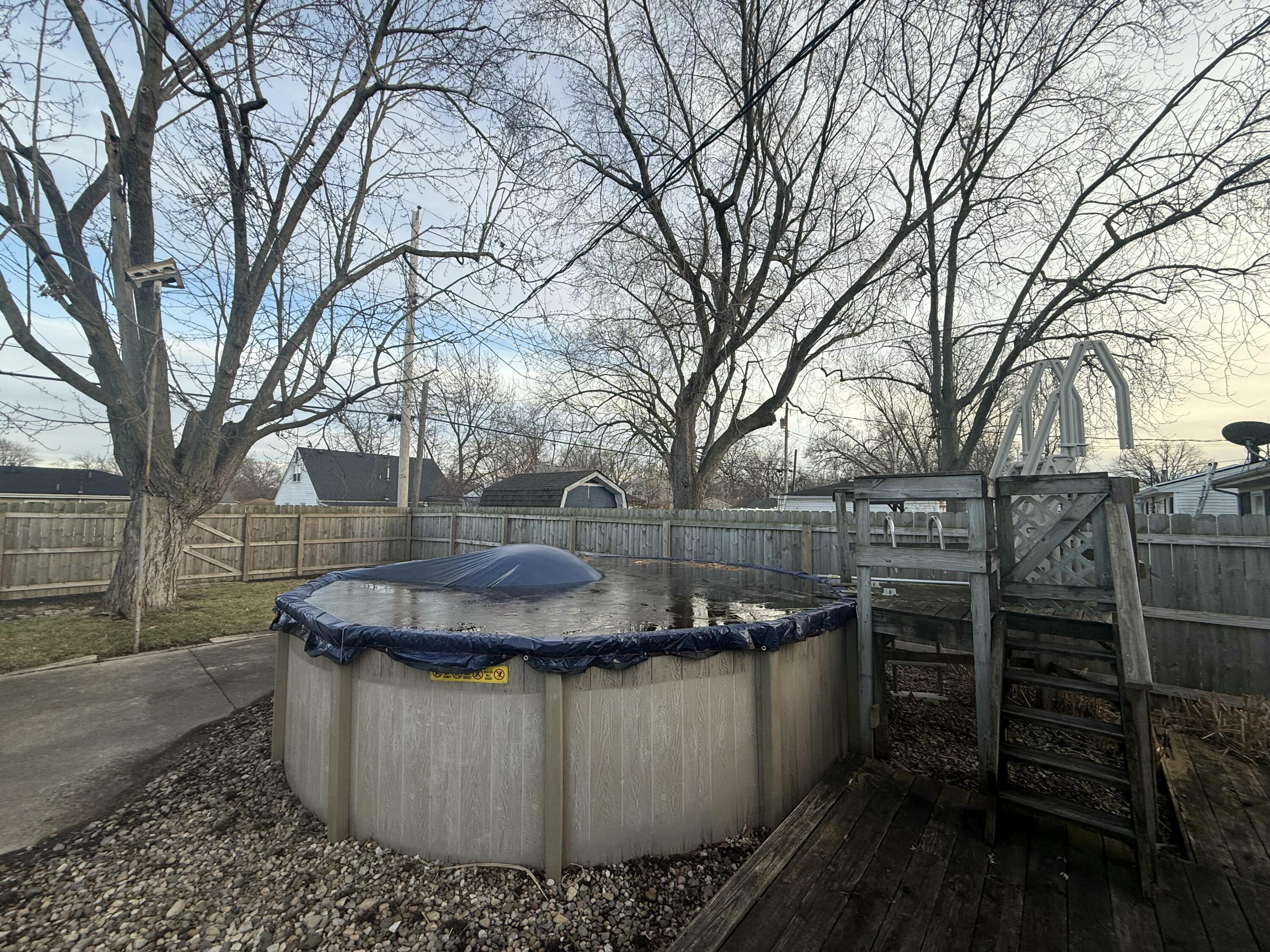 733-1 Imperial Road Valparaiso, IN 46385 - Photo 14 of 16 a view of a outdoor space