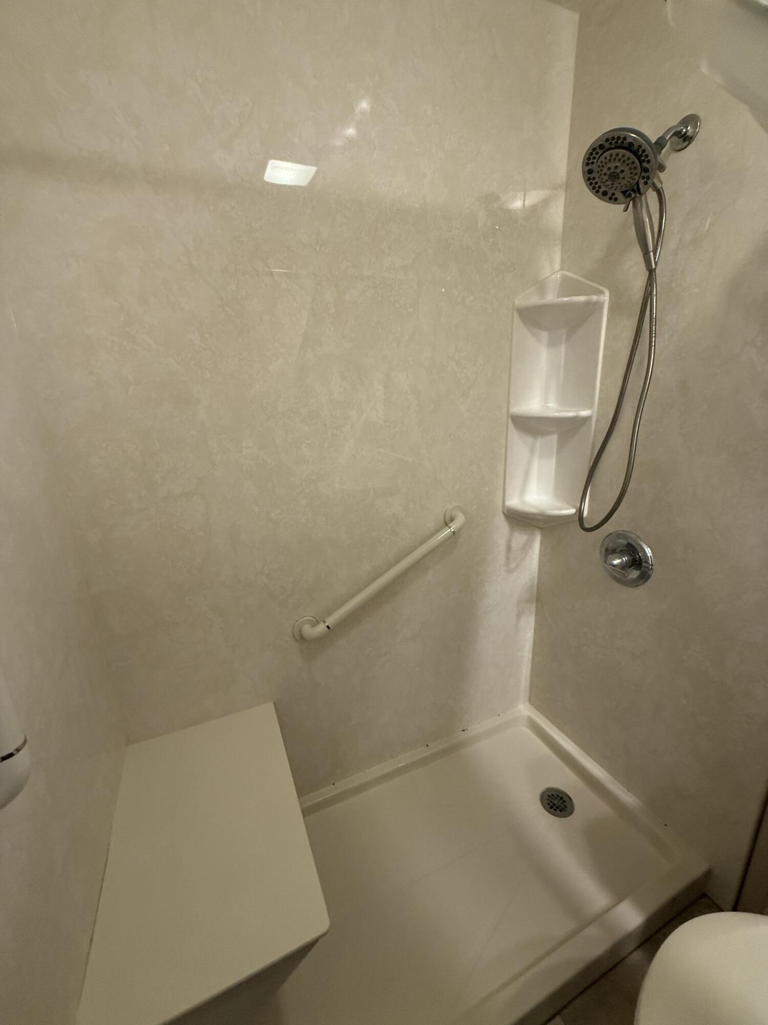 733-1 Imperial Road Valparaiso, IN 46385 - Photo 10 of 16 a bathroom with a shower