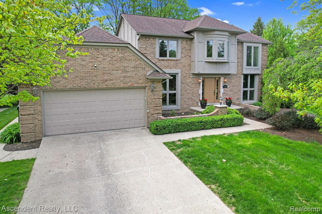 1663 Tacoma Drive Rochester Hills, MI 48306 - Photo 1 of 51
