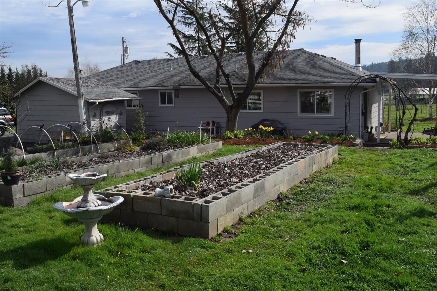 1972 Knowles Road Medford, OR 97501 - Photo 21 of 33 Additional Photo