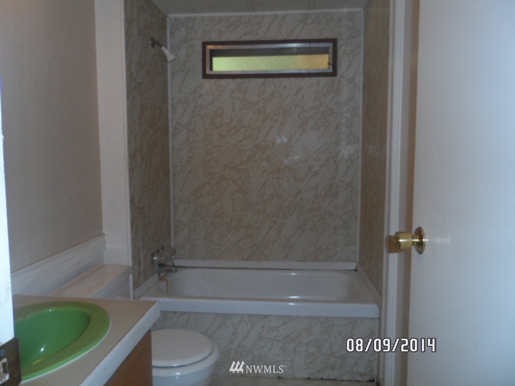 20626 216th Avenue Southeast Renton, WA 98058 - Photo 22 of 25 Gallery Image 22