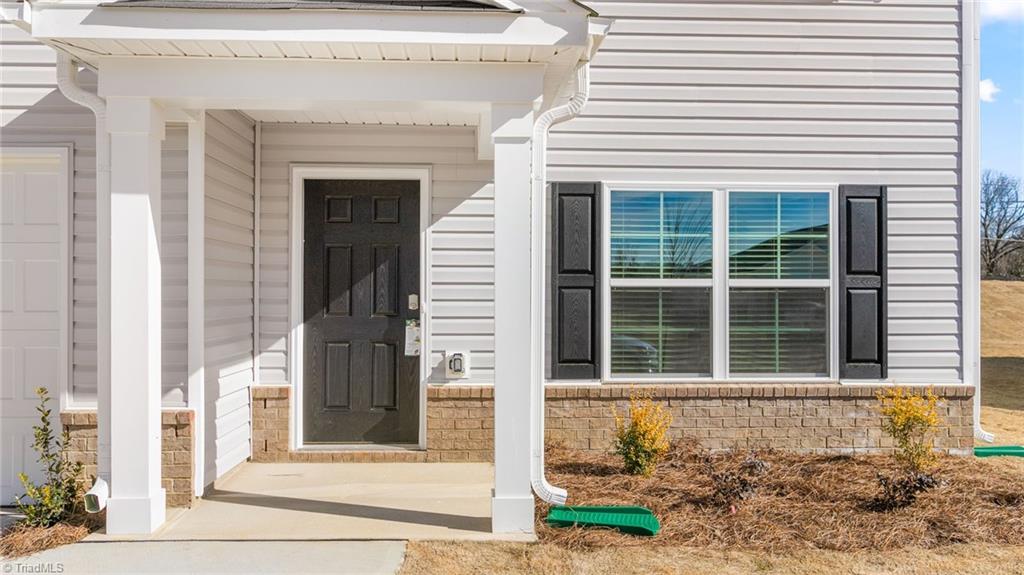 *Photos are of model home and are for representational purposes only
