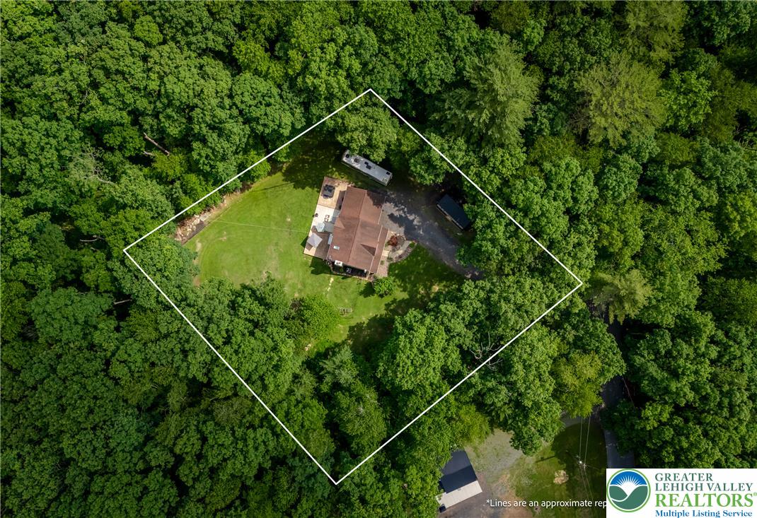 341 Stone Mountain Road Lehighton, PA 18235 - Photo 3 of 52