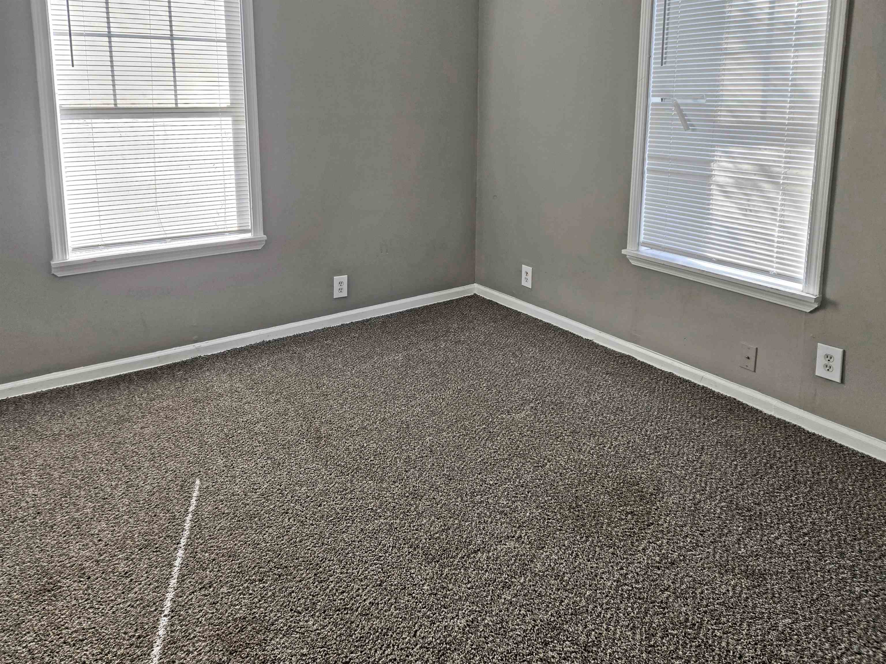 2667 Barron Avenue Memphis, TN 38114 - Photo 11 of 14 an empty room with a window
