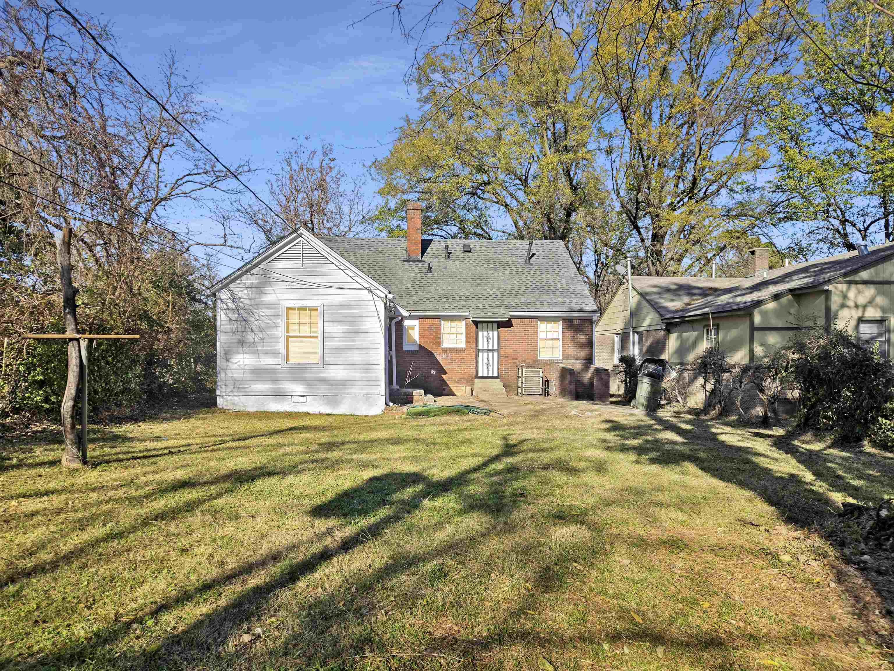 2667 Barron Avenue Memphis, TN 38114 - Photo 13 of 14 a view of a house with a yard