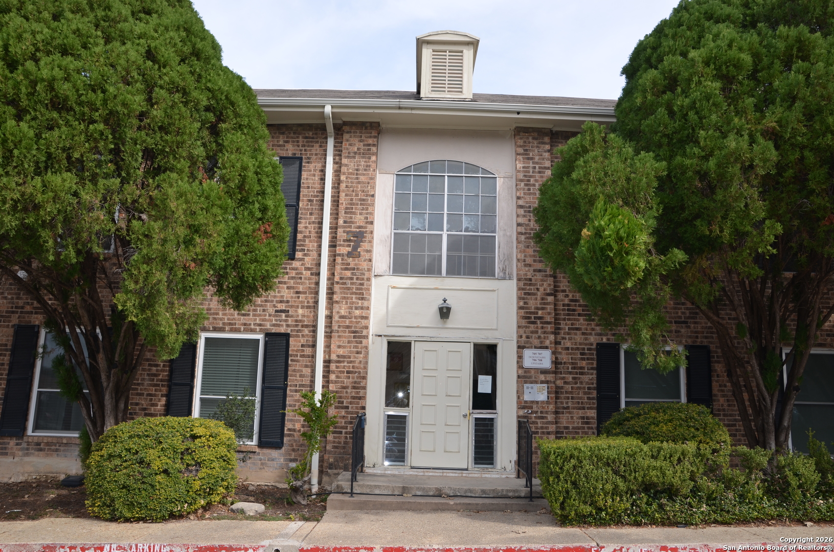 1819 Babcock Road, Unit 705G San Antonio, TX 78229 - Photo 2 of 22 front view of a house